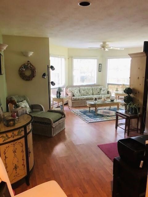 186 Riverdell Dr, Saunderstown, RI 02874 - photo 6