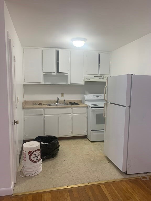 300 Main St unit 6, Woburn, MA 01801 - photo 2