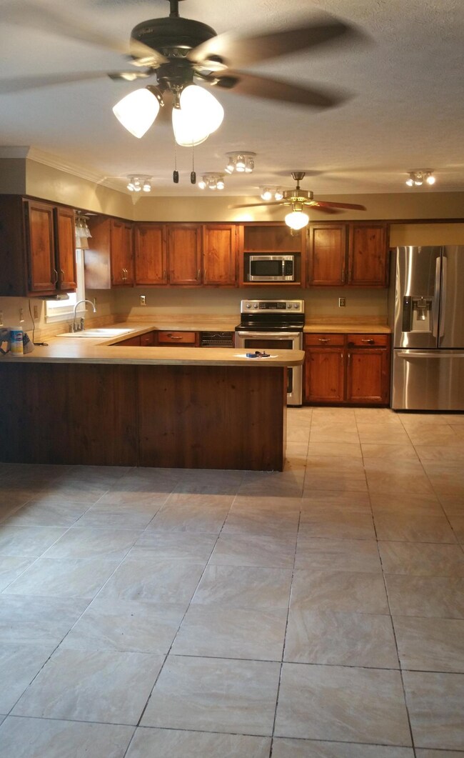 519 Chesapeake Dr, Harrodsburg, KY 40330 - photo 6