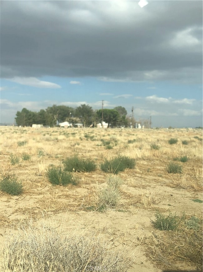 70 Antelope Hwy, Del Sur, CA 93536 - photo 2