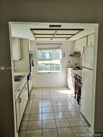 14241 SW 146th Terrace, Miami, FL 33186 - photo 5