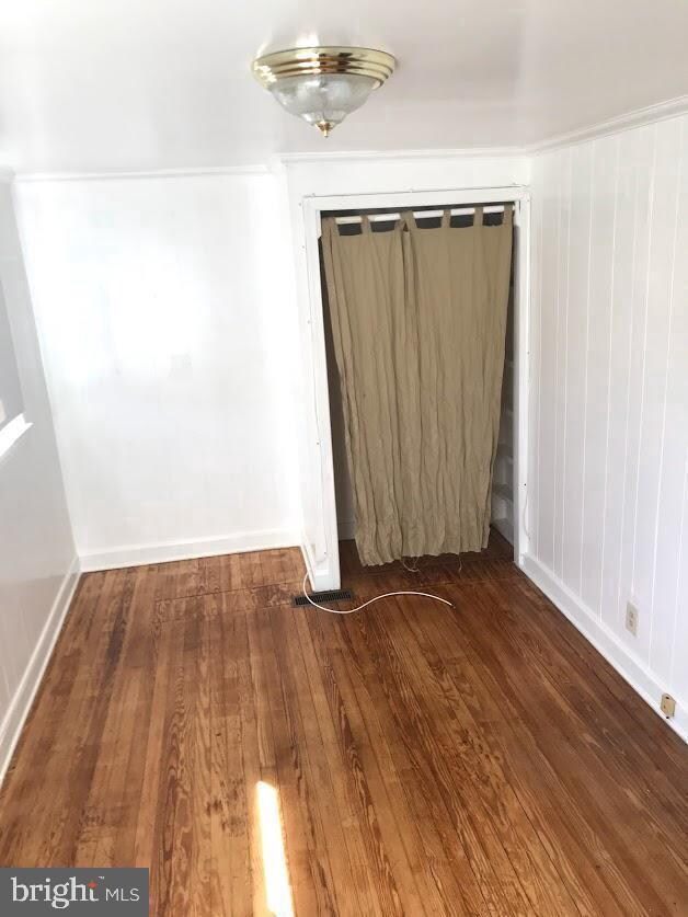 8442 Bay Dr, Pasadena, MD 21122 - photo 5