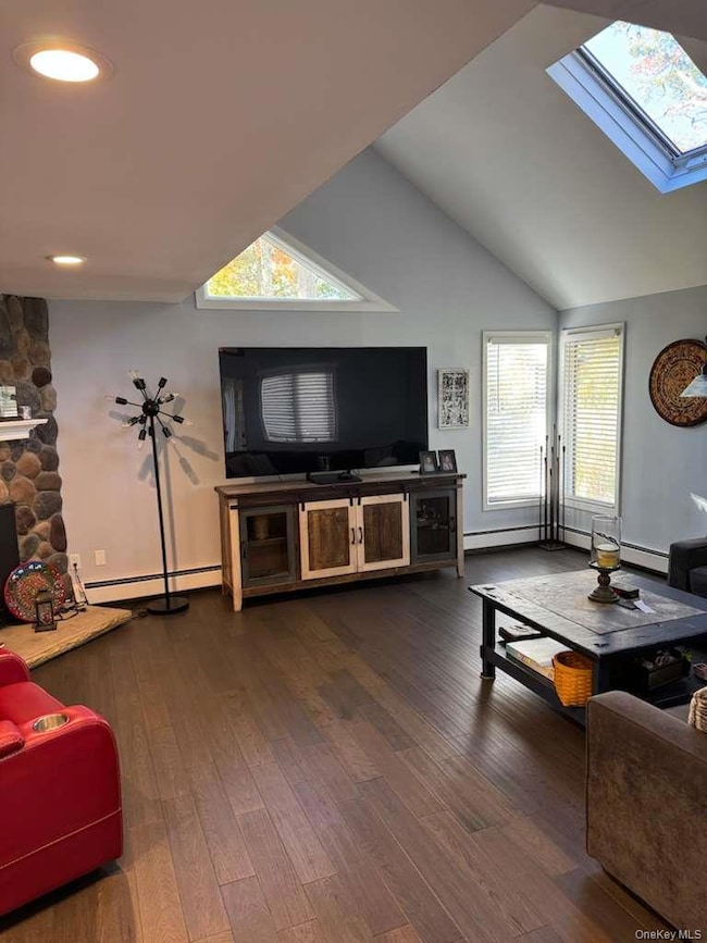 14 Beverly Ct, Moriches, NY 11955 - photo 4