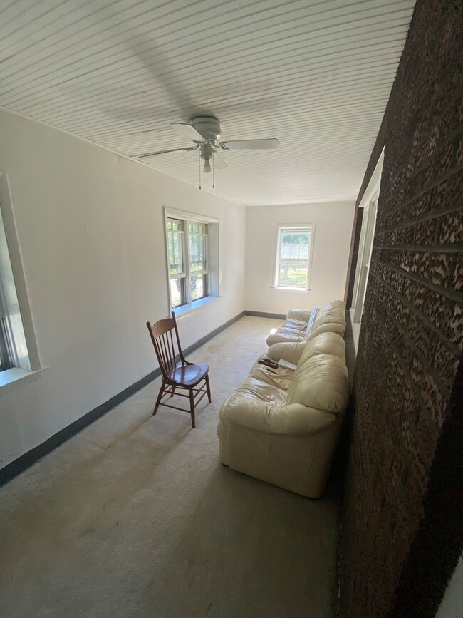 201 E Fremont Ave unit 2, Elmhurst, IL 60126 - photo 6