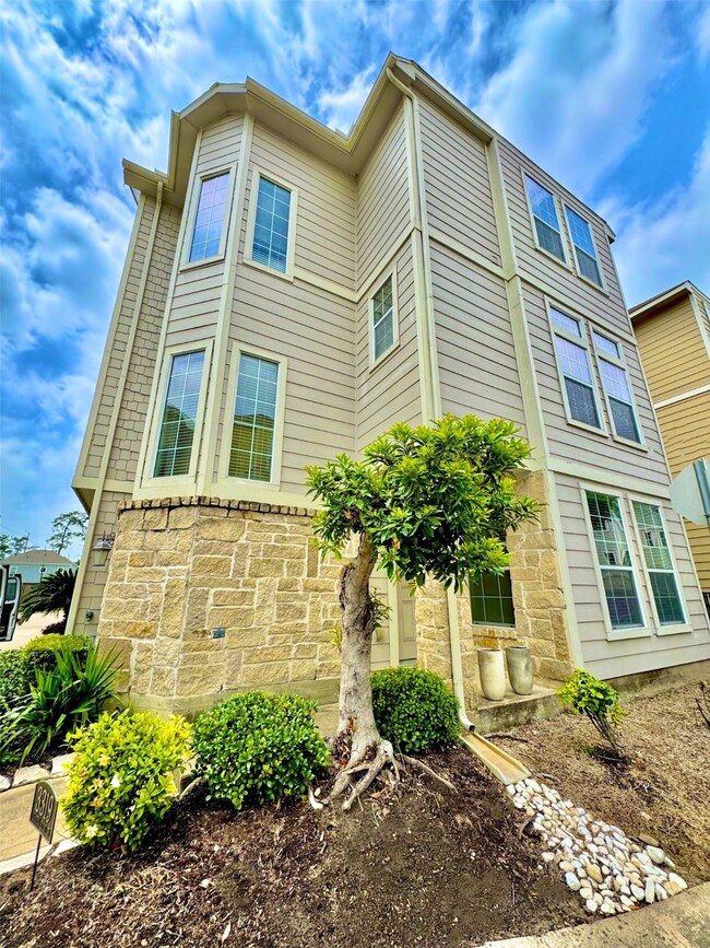 3319 Leading Point Dr, Houston, TX 77091 - photo 4