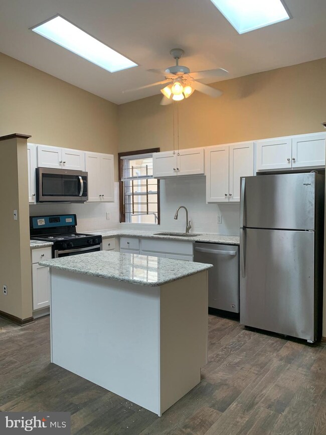 1227 N Tatnall St unit B, Wilmington, DE 19801 - photo 4