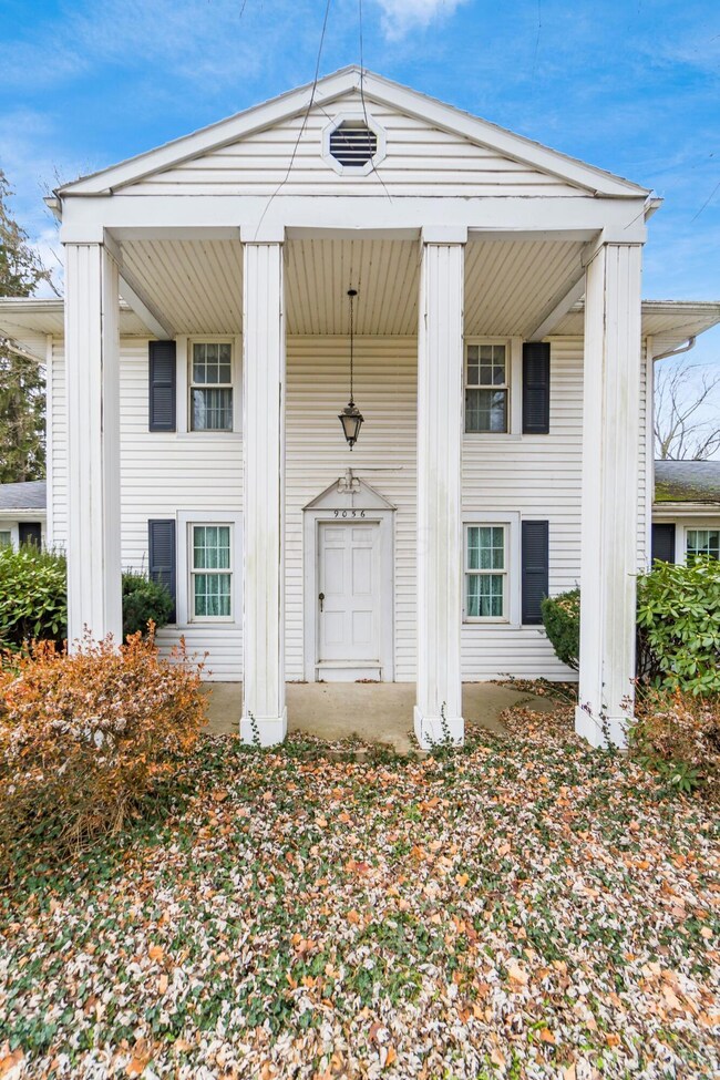 005_9056 Jacksontown Rd - 007