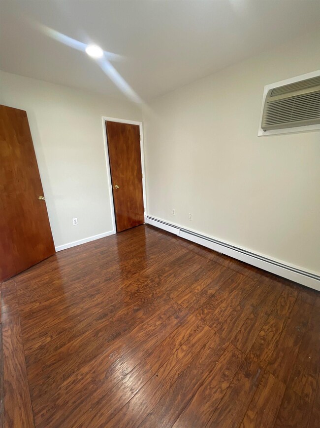 311 13th St unit B, Union City, NJ 07087 - photo 3