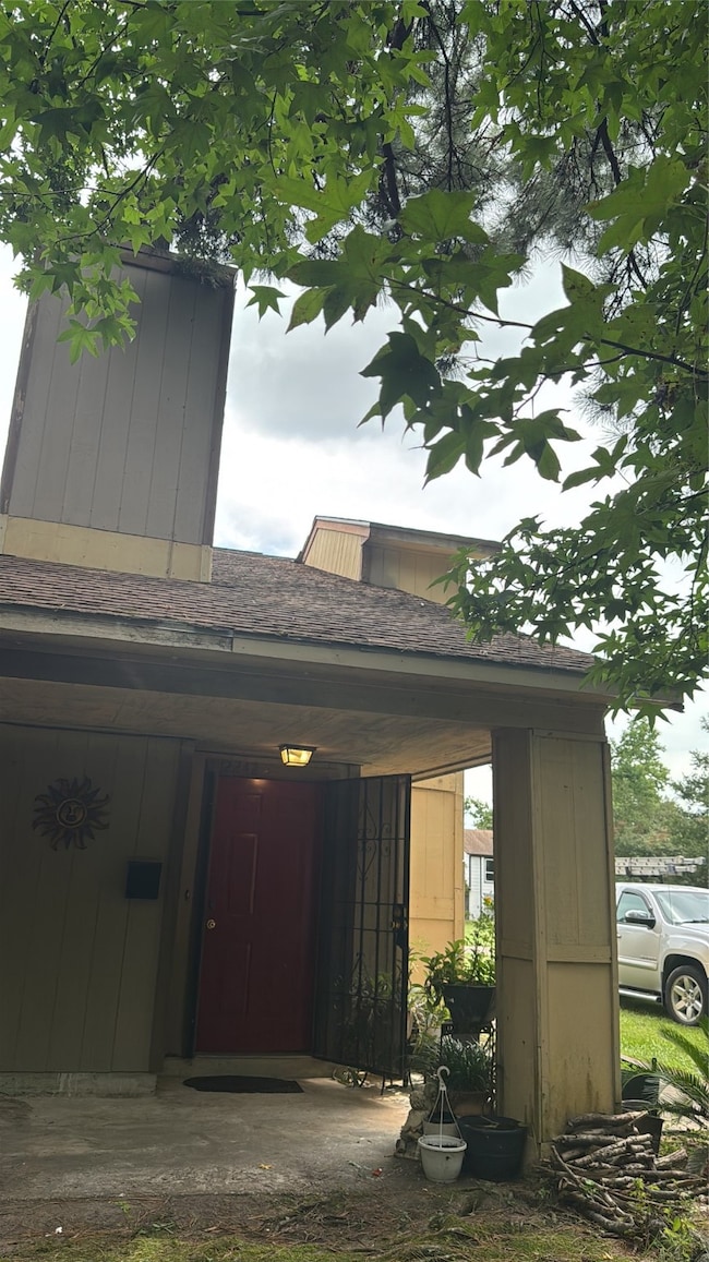 Charming north-facing facade with a welcoming entr