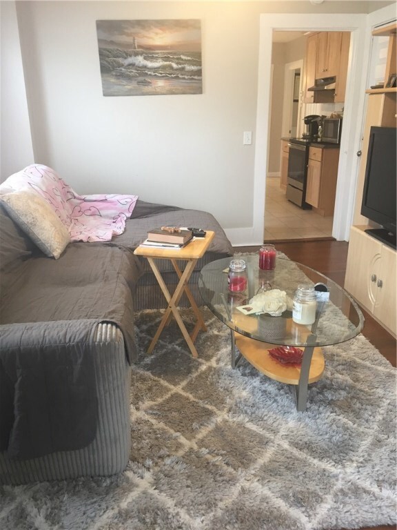 20 Benefit St unit 2, Warren, RI 02885 - photo 6