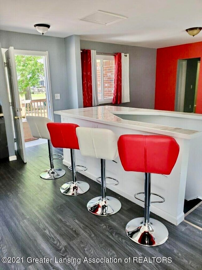 3305 Independence Ln, Lansing, MI 48911 - photo 3