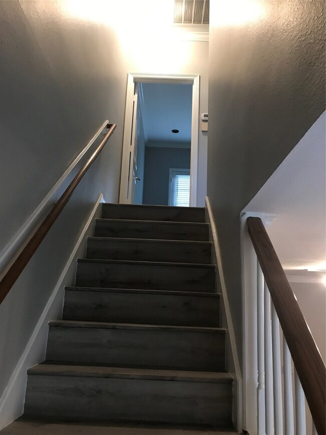 1906 Vermont St unit E, Houston, TX 77019 - photo 6