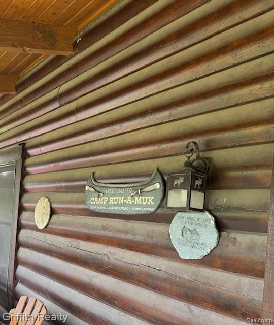 5748 W Coon Lake Rd, Howell, MI 48843 - photo 2