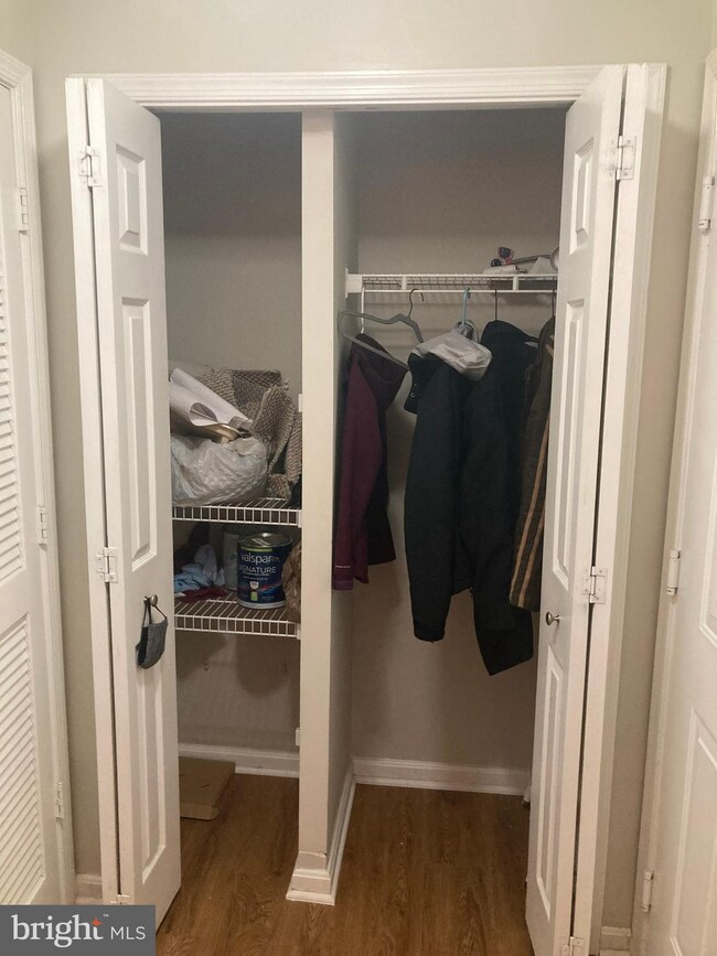 9230 Cardinal Forest Ln unit 9230A-101, Lorton, VA 22079 - photo 2