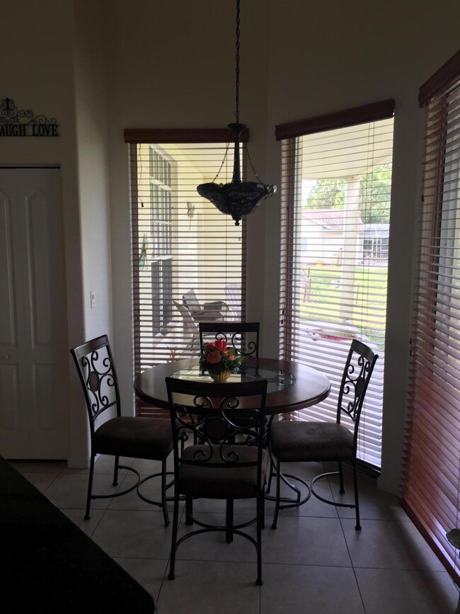Breakfast Nook
