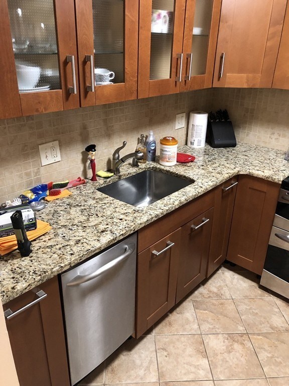 Totten Pond Village unit 14C, Waltham, MA 02451 - photo 2