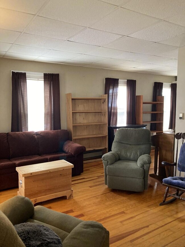 0355 living room center