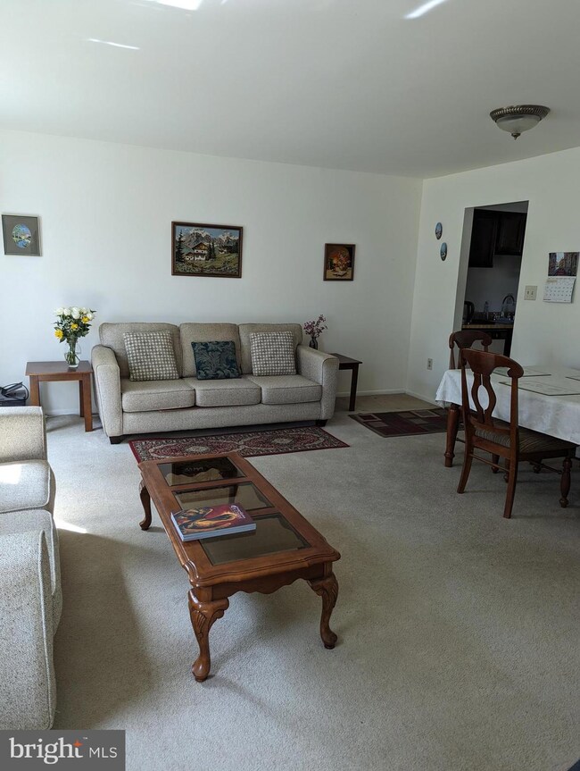 6436 Old Scotts Ct, Springfield, VA 22152 - photo 2