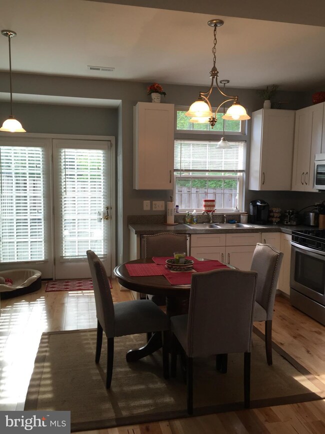 15604 Three Otters Place, Manassas, VA 20112 - photo 3