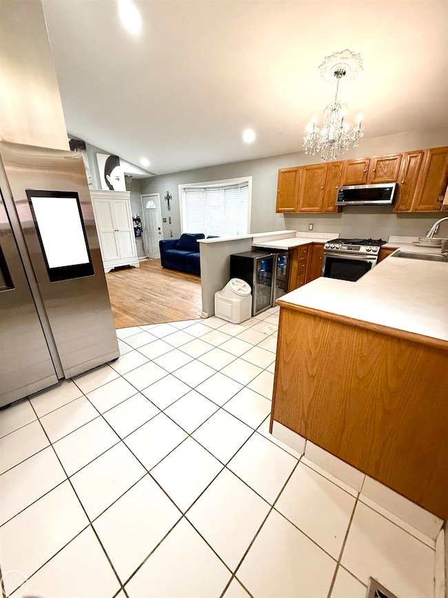 22500 Raymond St, Saint Clair Shores, MI 48082 - photo 5