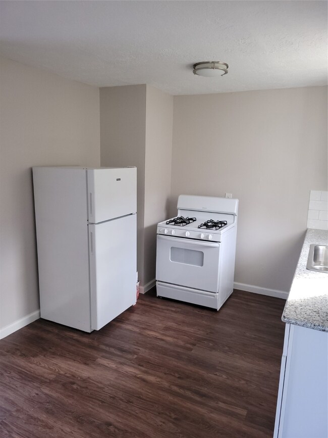 9319 Kelburn Dr unit 1, Houston, TX 77016 - photo 5