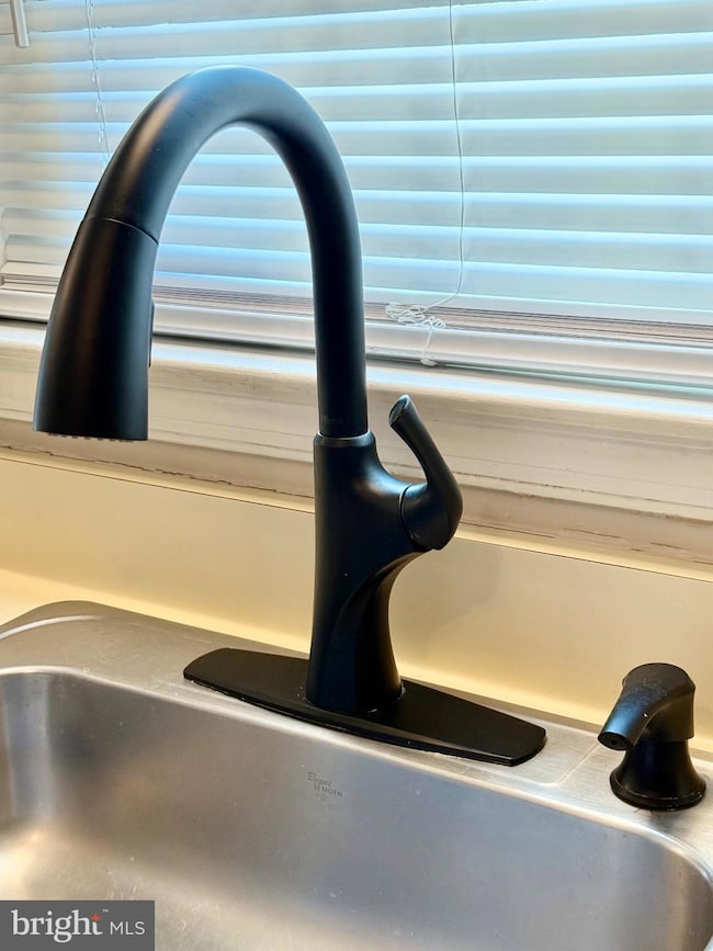 418 Maple Glen Cir unit 418, Pottstown, PA 19464 - photo 6