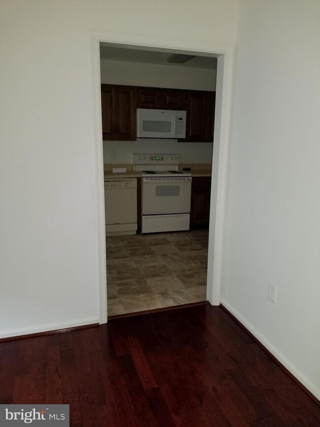 6060 Morgan Ct, Alexandria, VA 22312 - photo 4