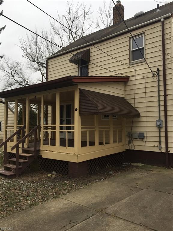 17911 North Blvd, Maple Heights, OH 44137 - photo 3