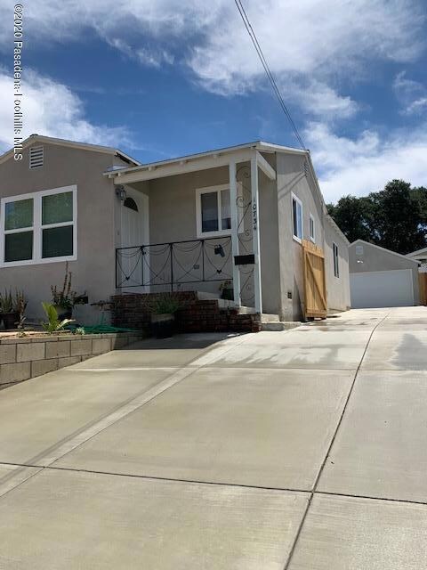 10734mcvinefrontyard3