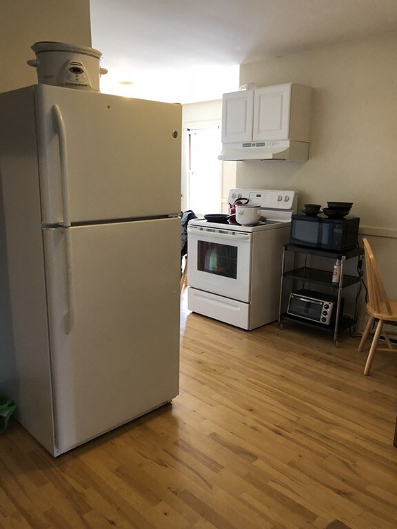 302 Lafayette St unit 3, Salem, MA 01970 - photo 7