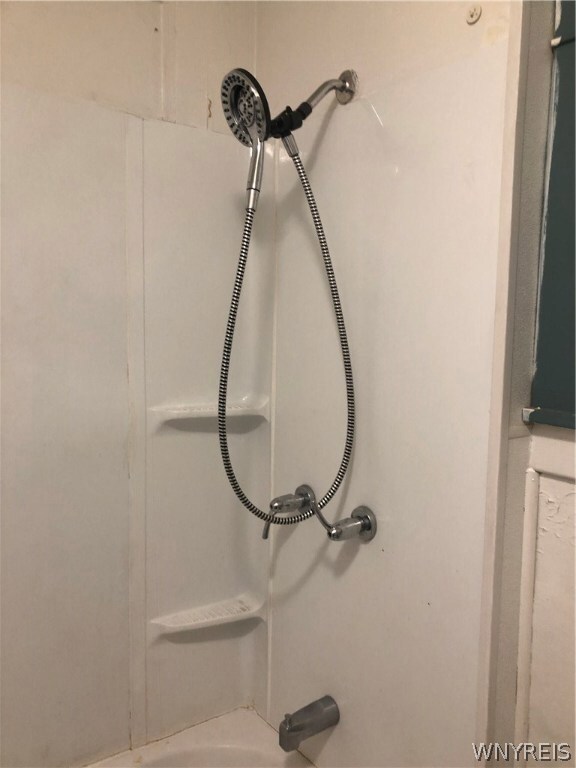 unlisted-address, North Tonawanda, NY 14120 - photo 2