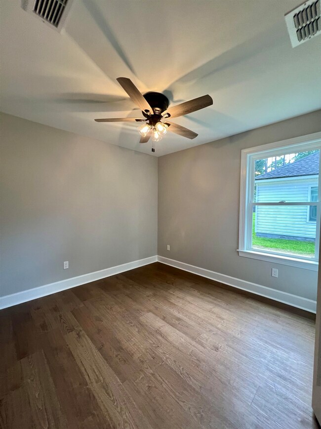 33 Naskapi St, Crawfordville, FL 32327 - photo 7