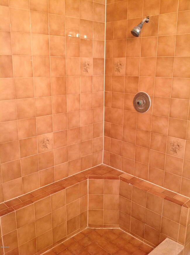 Master bath Flamingo