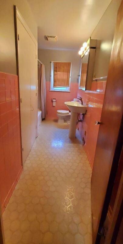 2240 Stormy St, Portage, IN 46368 - photo 4