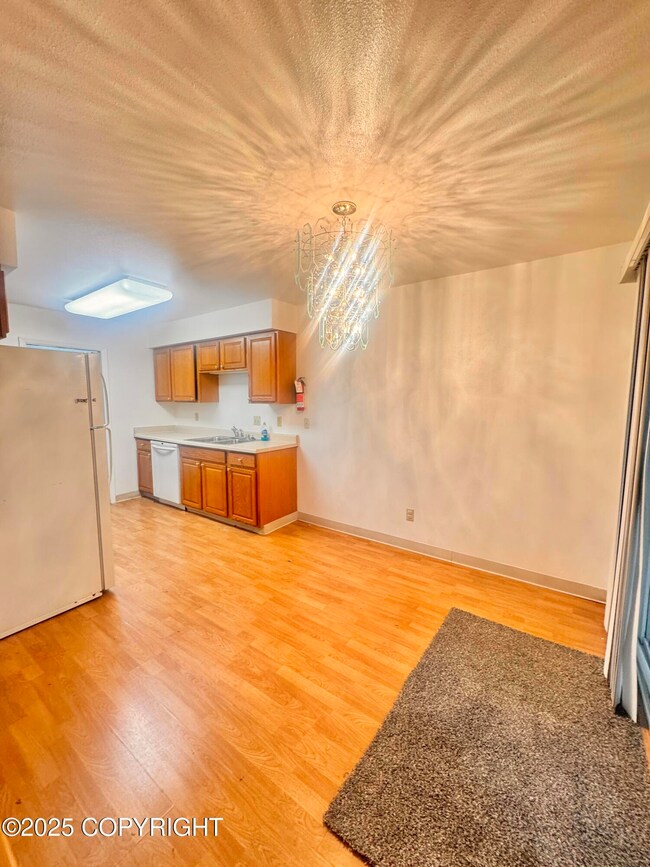 3900 Malaspina Cir unit 1, Anchorage, AK 99517 - photo 3