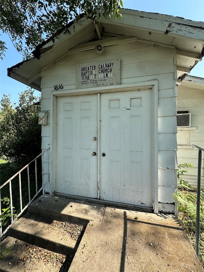 1616 E Walnut St, Waco, TX 76704 - photo 3