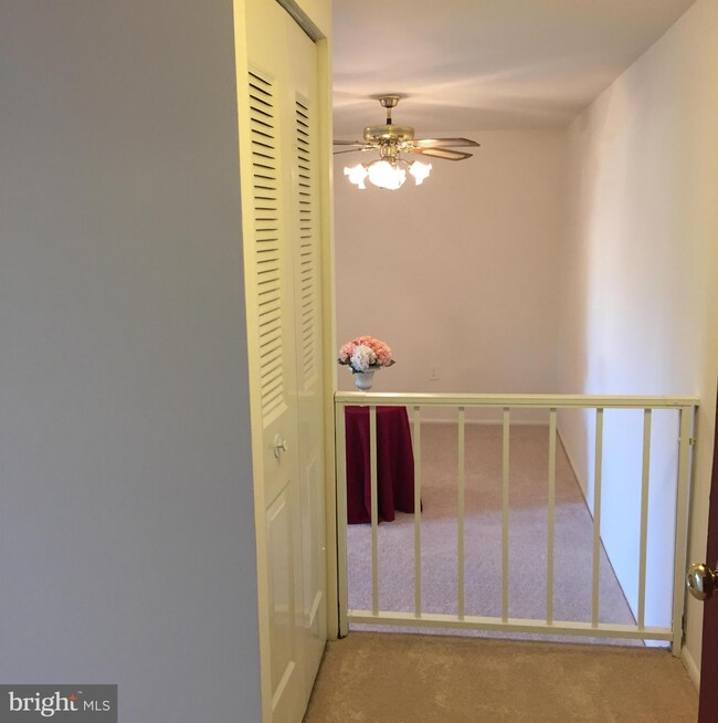 423 Christopher Ave unit 13, Gaithersburg, MD 20879 - photo 4