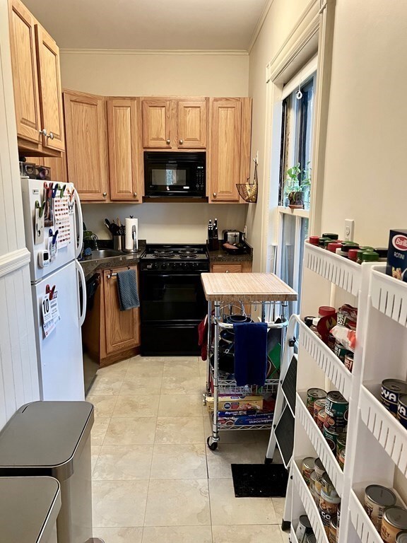 6 Elmwood Ave unit 6, Cambridge, MA 02138 - photo 2