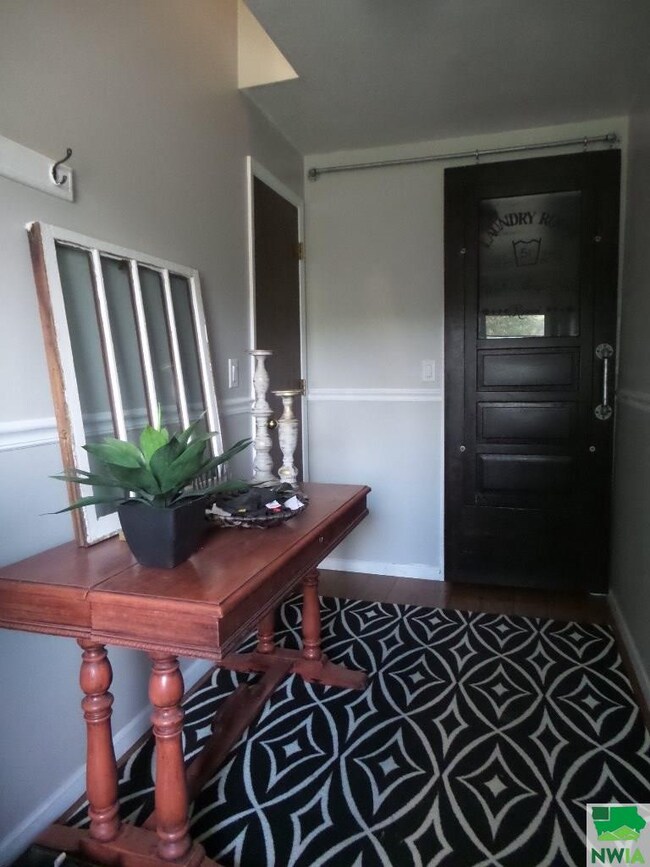 2076 Roundtable Rd unit Rd, Sergeant Bluff, IA 51054 - photo 2