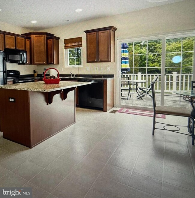 11717 Sunningdale Place, Waldorf, MD 20602 - photo 4