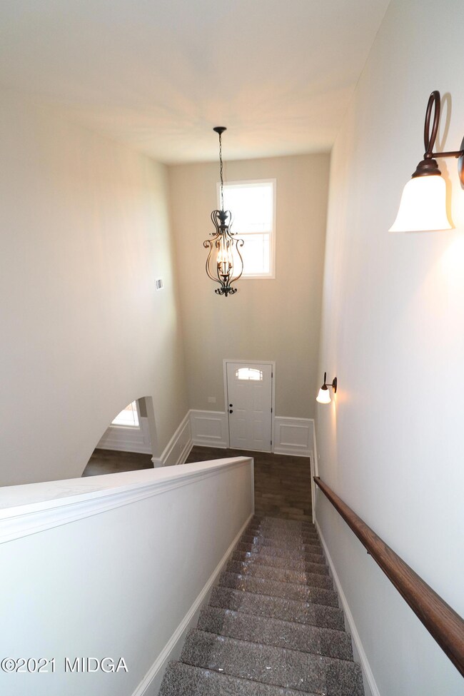 629 Samantha Brooke - Foyer 2