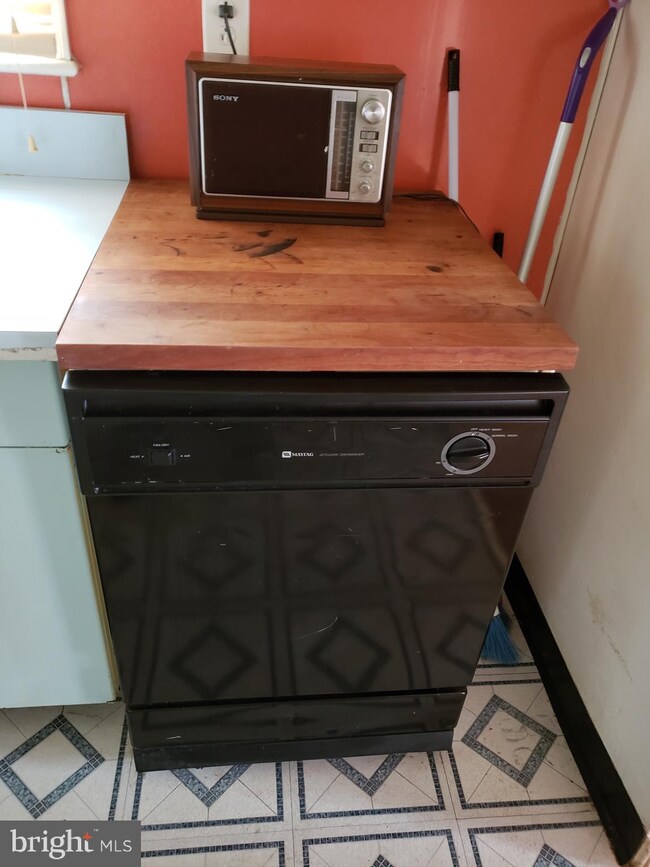 137 S Browning Ave, Somerdale, NJ 08083 - photo 6