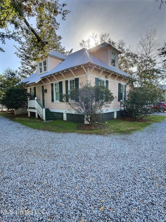 2151 Government St unit 607 Cottage Square L, Ocean Springs, MS 39564 - photo 3