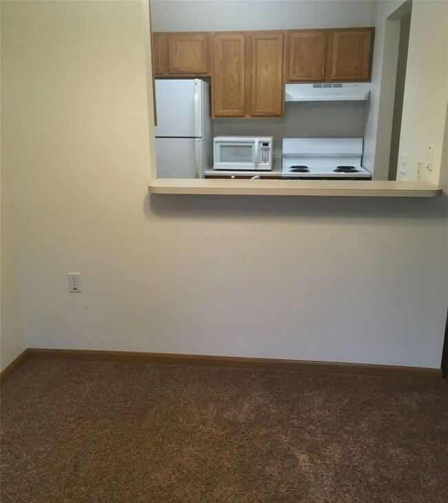 286 Clark St, Montrose, MI 48457 - photo 5