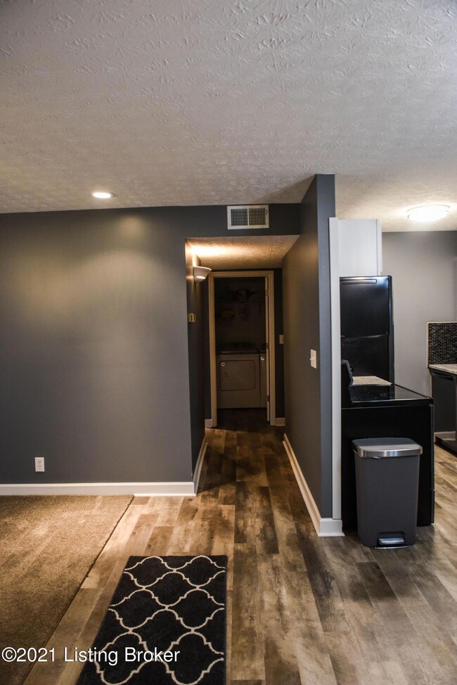 173 Central Blvd, Mount Washington, KY 40047 - photo 5