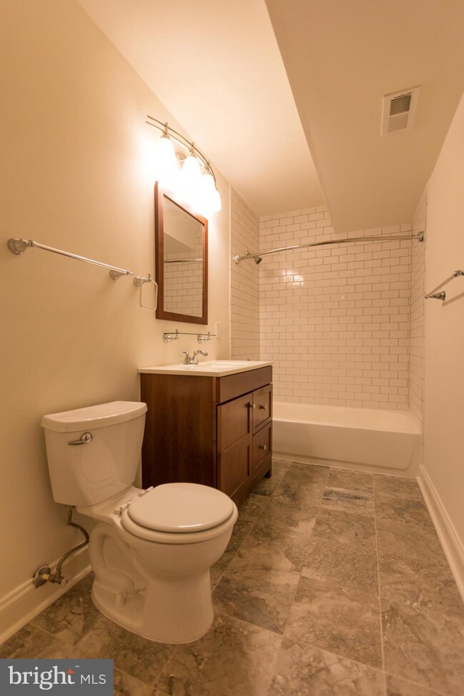 1121 N Calvert St unit 123, Baltimore, MD 21202 - photo 7