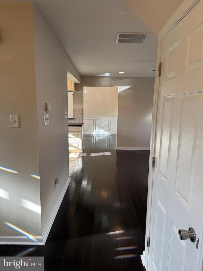 24 Robin Hill Ln, Levittown, PA 19055 - photo 7