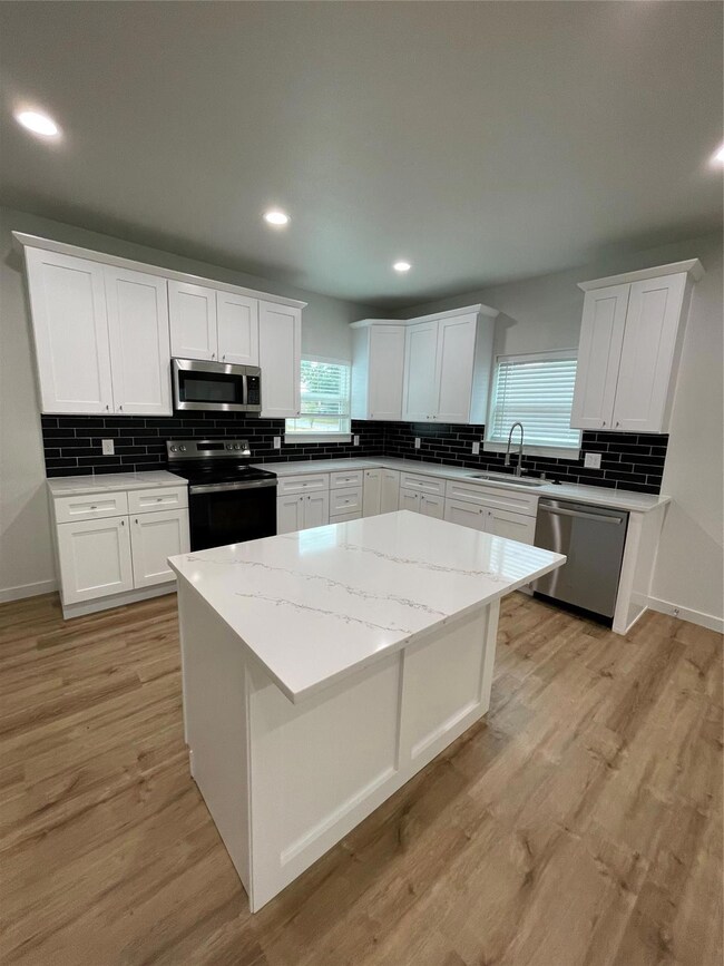 524 W Florence St, Denison, TX 75020 - photo 5