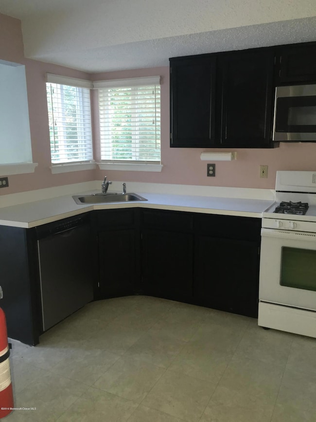 4310 Norma Place unit 10, Toms River, NJ 08755 - photo 7