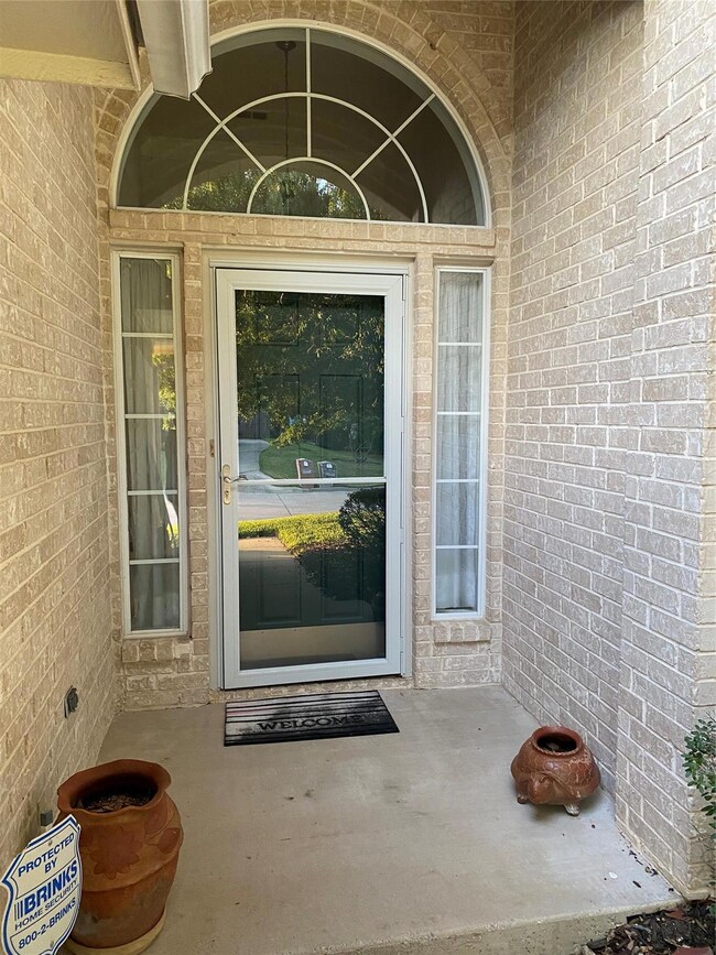 720 Bent Tree Ct, Hurst, TX 76054 - photo 4